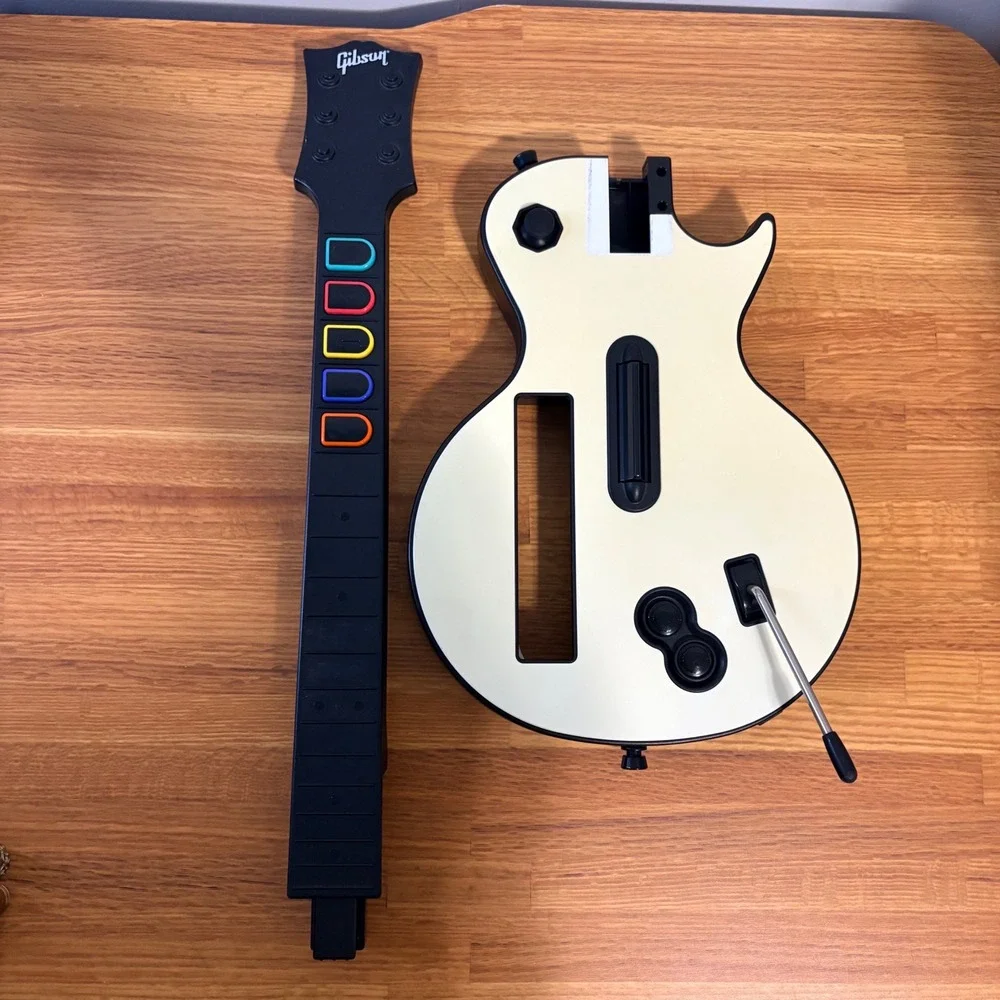 RedOctane Guitar Controller Gibson Les Paul Wii White Works No Cover No Strap